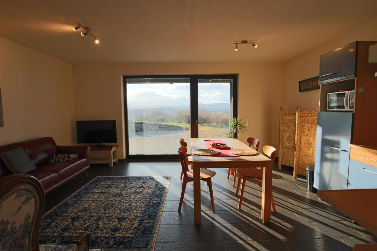 Hunsrueck Valley View Apartment With Cedar Sauna Bruschied Exterior foto