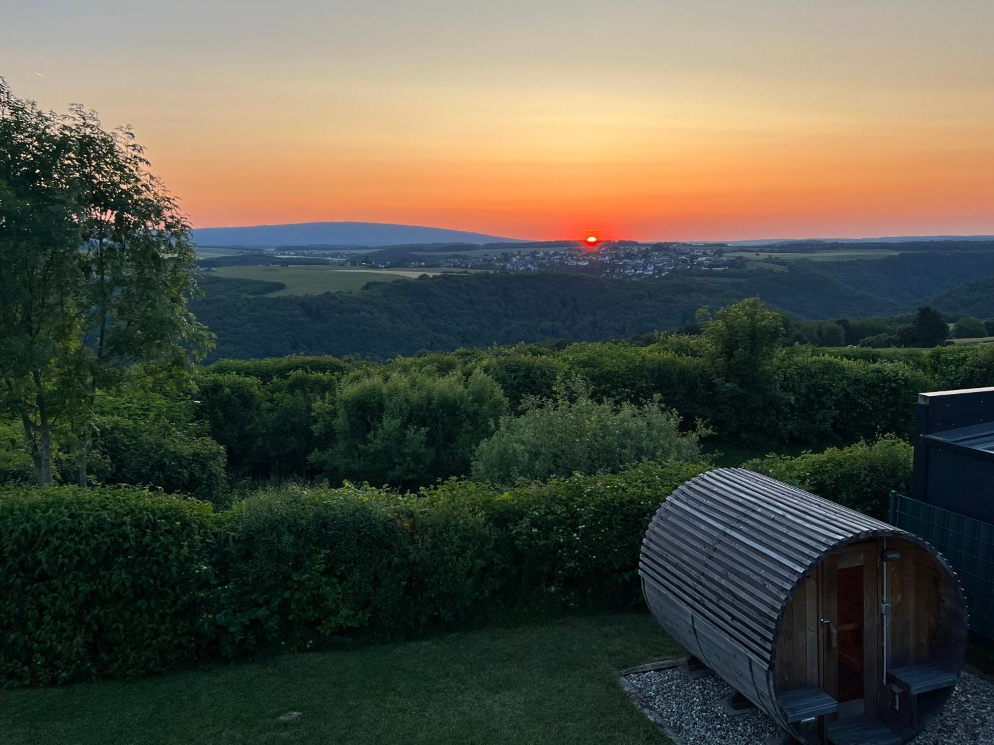 Hunsrueck Valley View Apartment With Cedar Sauna Bruschied Exterior foto